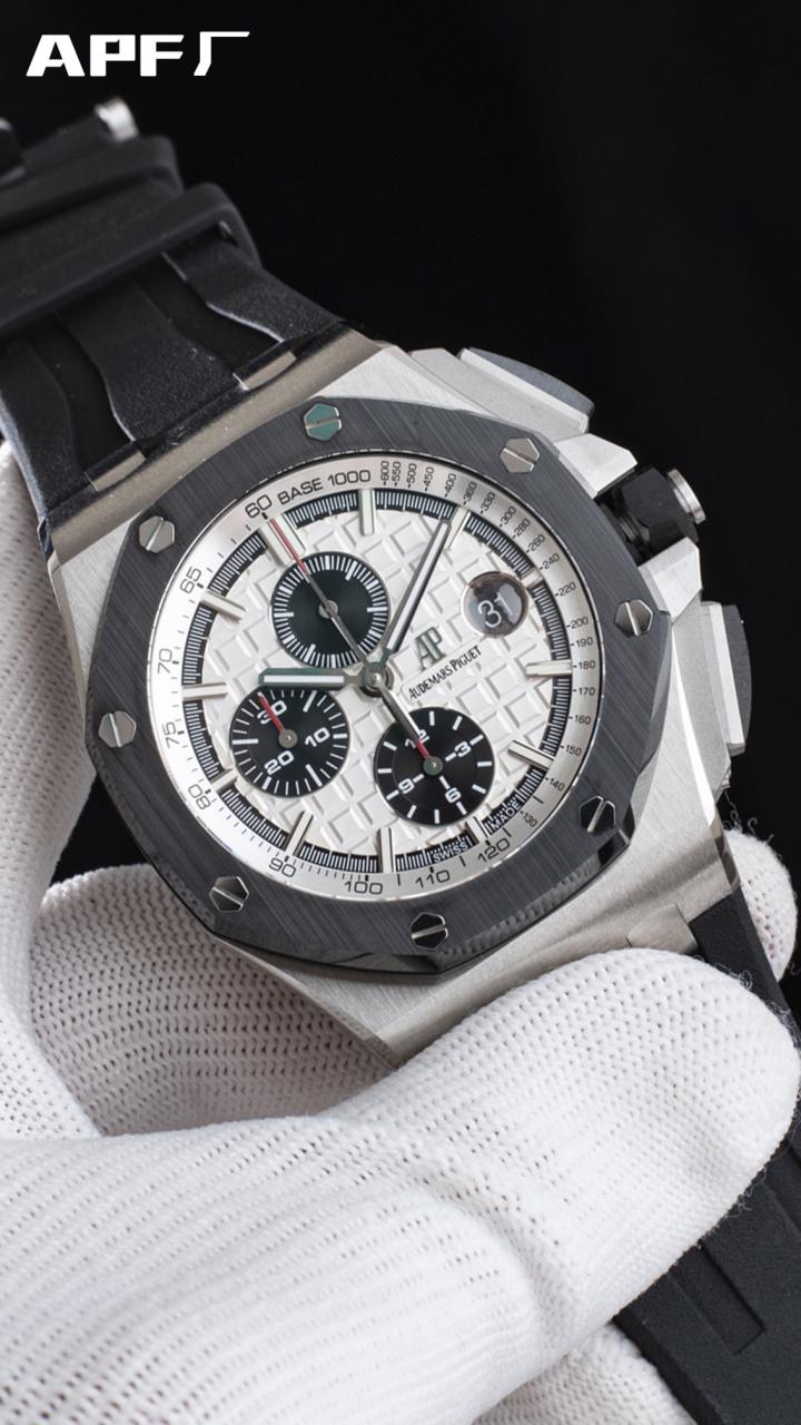 로얄오크 오프쇼어 스틸 화이트/블랙 다이얼 러버밴드 / APF 26470SO / 42mm / cal.3126 무브먼트로 업그레이드!