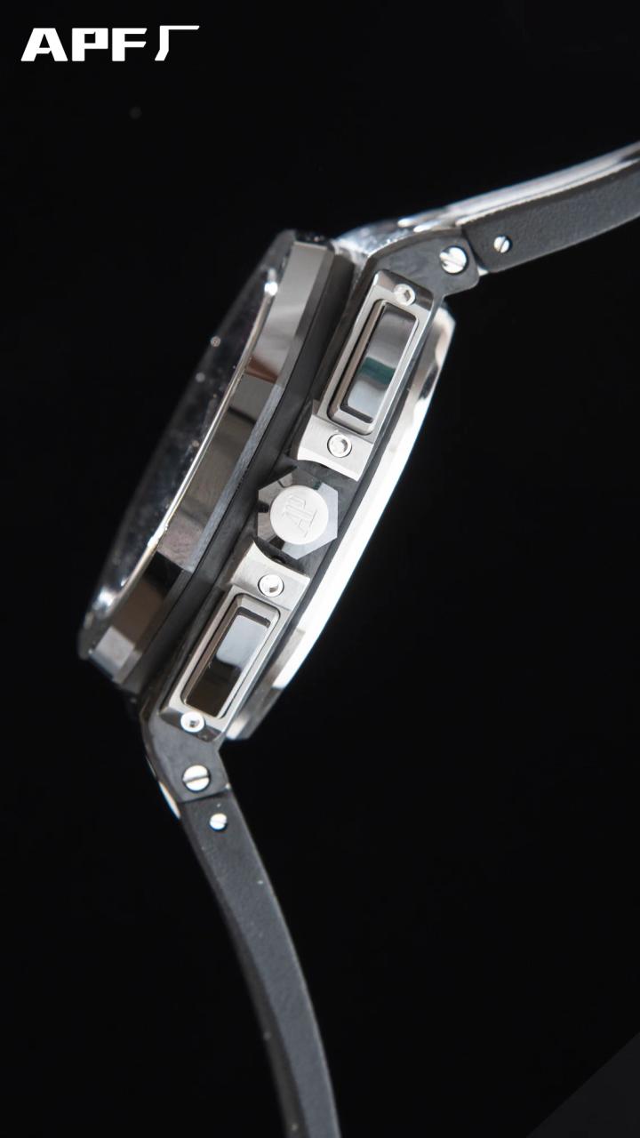 로얄오크 오프쇼어 블랙/골드 다이얼 러버밴드 / APF 26405CE / 44mm / cal.3126 무브먼트로 업그레이드!