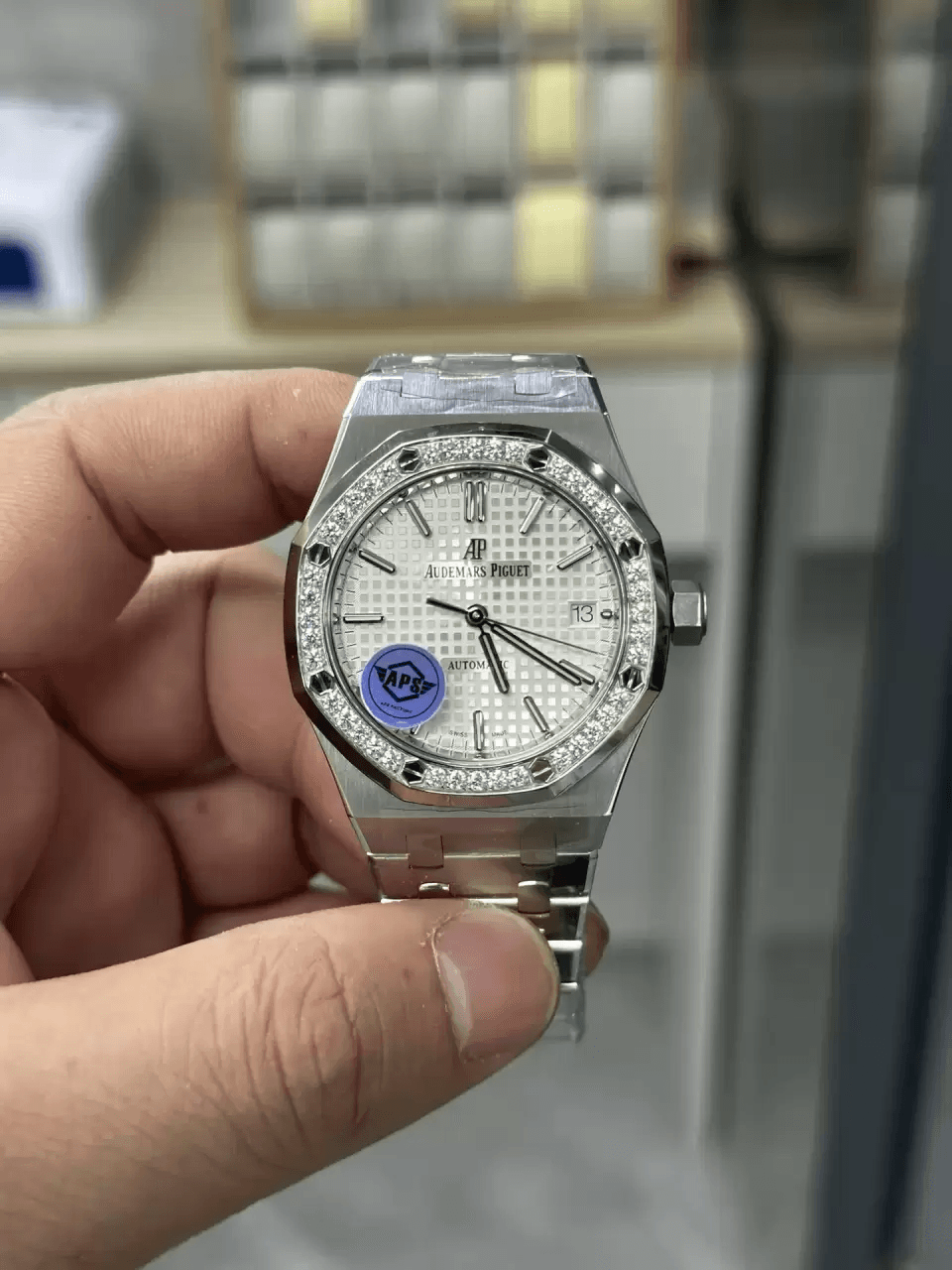 로얄오크 화이트 다이얼 다이아베젤 / APS 15451 / 37MM / 두께 9.8mm, 3120 무브먼트