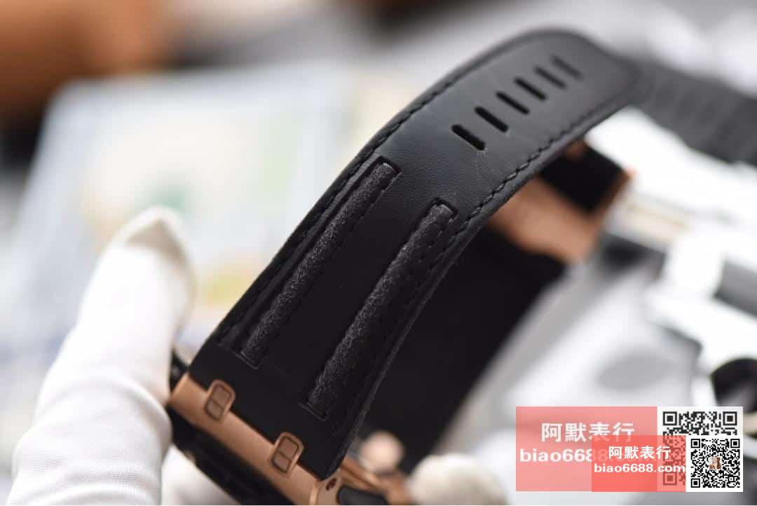 로얄오크 오프쇼어 로즈골드 그랑프리 한정판 / JF 26290RO / 44mm / cal.3126 무브먼트로 업그레이드!