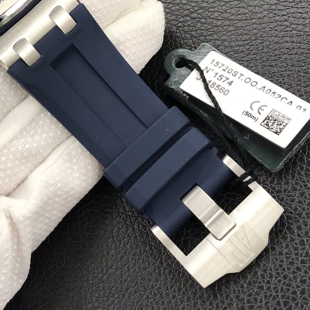 로얄오크 오프쇼어 스틸 블루 / BF 15720ST / 42mm / cal.4308 무브먼트로 업그레이드! 42mm*14.2mm