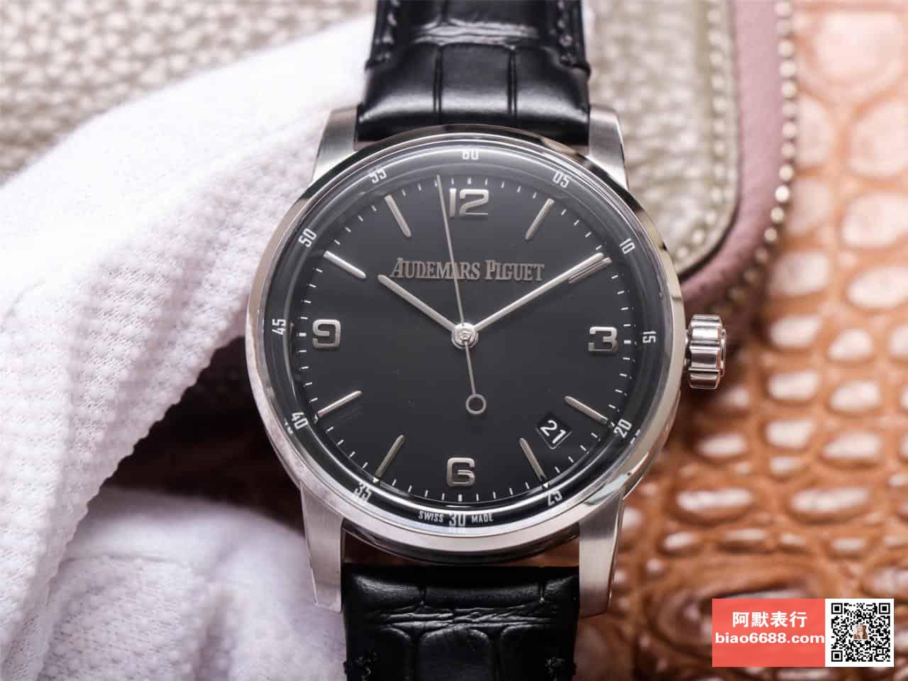 CODE 11.59 화이트골드 블랙다이얼 / TNK 15210BC / 41mm / cal.4302 무브먼트로 업그레이드!