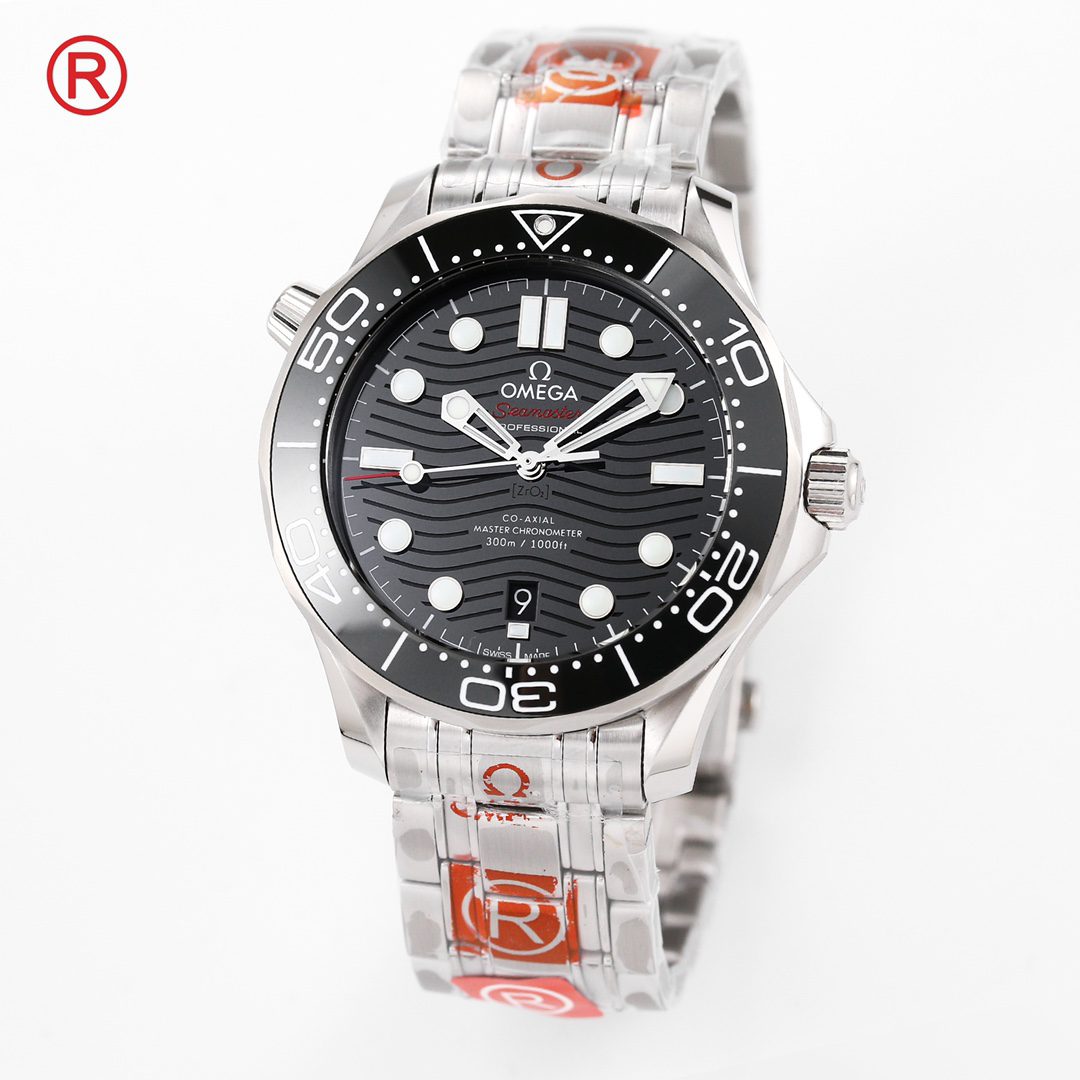 씨마스터 시리즈 검판 스틸 / OR 210.32.42.20.01.001 / 42mm / 8800 무브, 사이즈 42mm