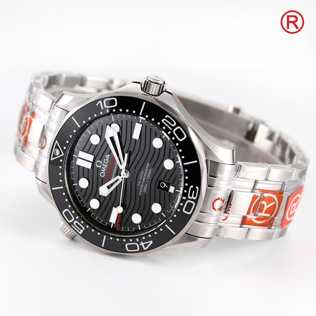 씨마스터 시리즈 검판 스틸 / OR 210.32.42.20.01.001 / 42mm / 8800 무브, 사이즈 42mm