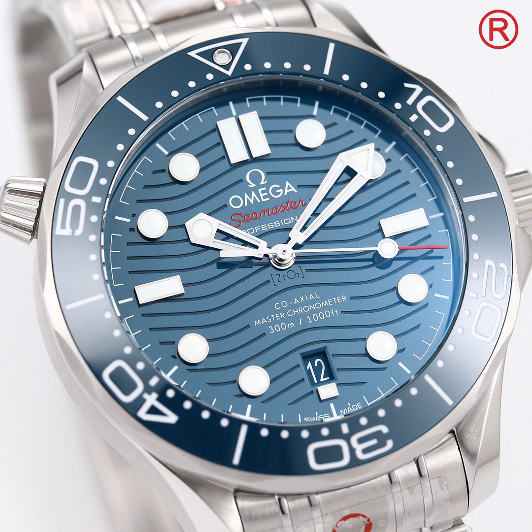 씨마스터 시리즈 청판 스틸 / OR 210.30.42.20.03.001 / 42mm / 8800 무브, 사이즈 42mm