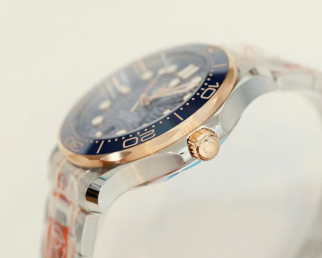 씨마스터 시리즈 청판 로골 콤비 / OR 210.20.42.20.03.002 / 42mm / 8800 무브, 사이즈 42mm