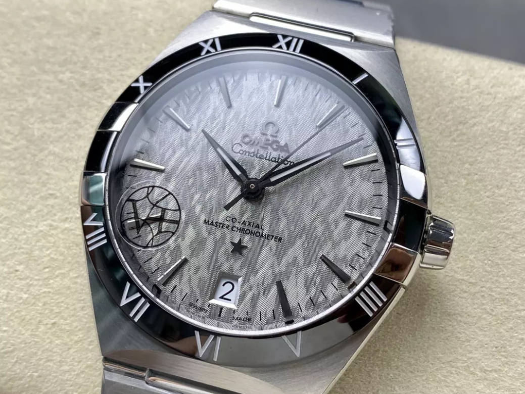 컨스텔레이션 41mm 그레이 다이얼, SS 브레이슬릿 / V+ / 41mm / 독점적인 True 8900/8901 무브먼트