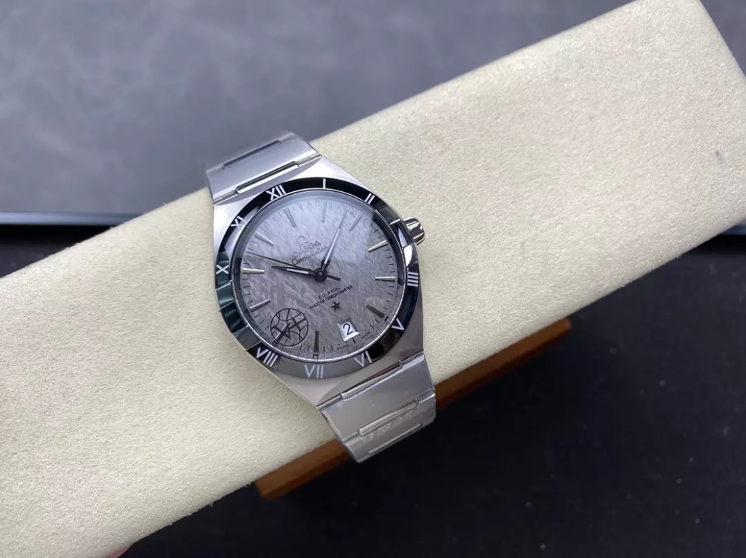 컨스텔레이션 41mm 그레이 다이얼, SS 브레이슬릿 / V+ / 41mm / 독점적인 True 8900/8901 무브먼트