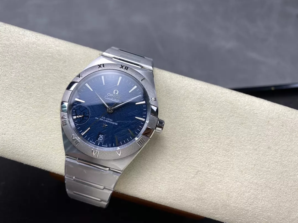 컨스텔레이션 41mm 운석 블루 다이얼, SS 브레이슬릿 / V+ / 41mm / 독점적인 True 8900/8901 무브먼트