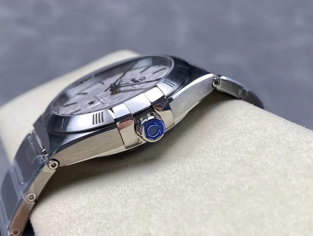 컨스텔레이션 41mm 운석 그린 다이얼, SS 브레이슬릿 / V+ / 41mm / 독점적인 True 8900/8901 무브먼트