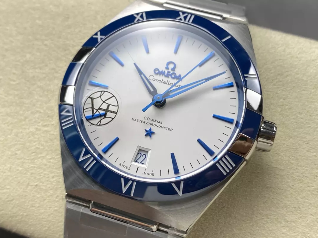 컨스텔레이션 41mm 화이트 다이얼, SS 브레이슬릿 / V+ / 41mm / 독점적인 True 8900/8901 무브먼트
