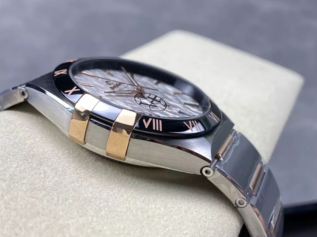 컨스텔레이션 41mm 트윌 다이얼, SS 브레이슬릿 / V+ / 41mm / 독점적인 True 8900/8901 무브먼트