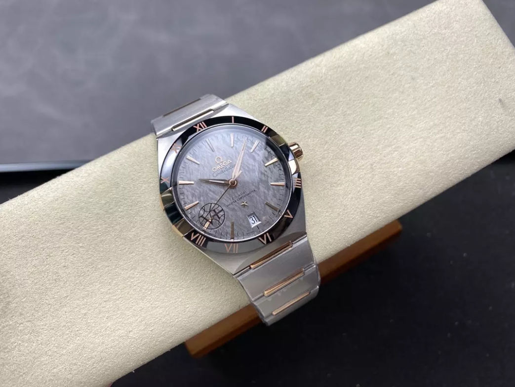 컨스텔레이션 41mm 트윌 다이얼, SS 브레이슬릿 / V+ / 41mm / 독점적인 True 8900/8901 무브먼트