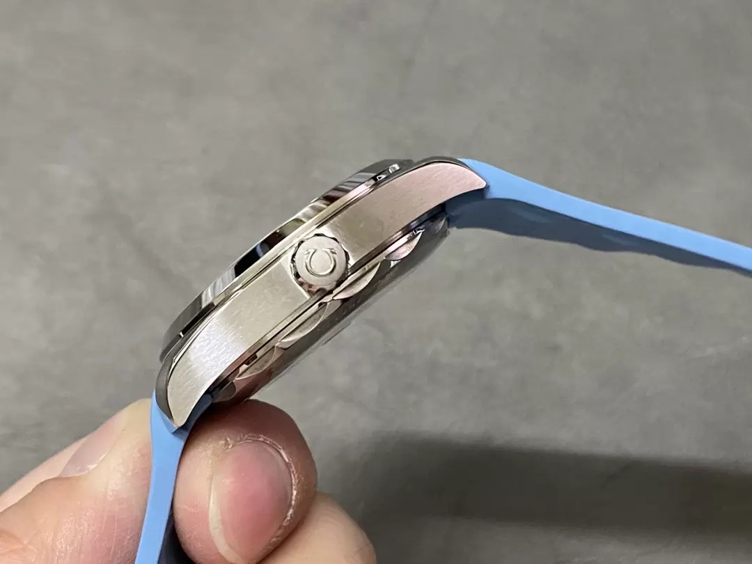 씨마스터 한정판 서머 블루 시리즈 /VS /41mm /8900 무브먼트, 다이얼 완벽구현