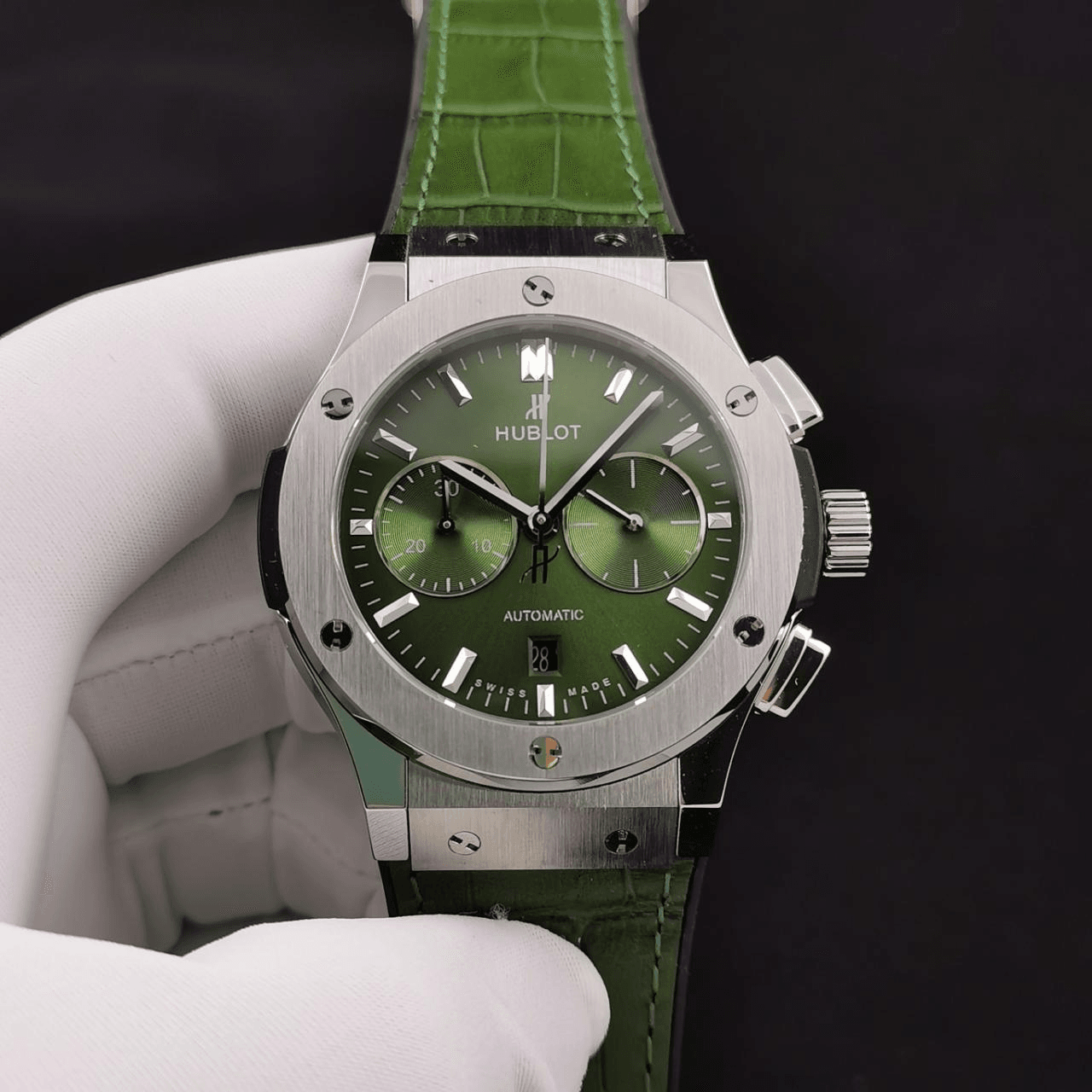 클래식 퓨전 크로노그래프 티타늄 그린 선레이 다이얼 가죽 스트랩 / HB 521.NX.8970.LR / 45mm / Hub 7750 다기능 크로노그래프 무브먼트