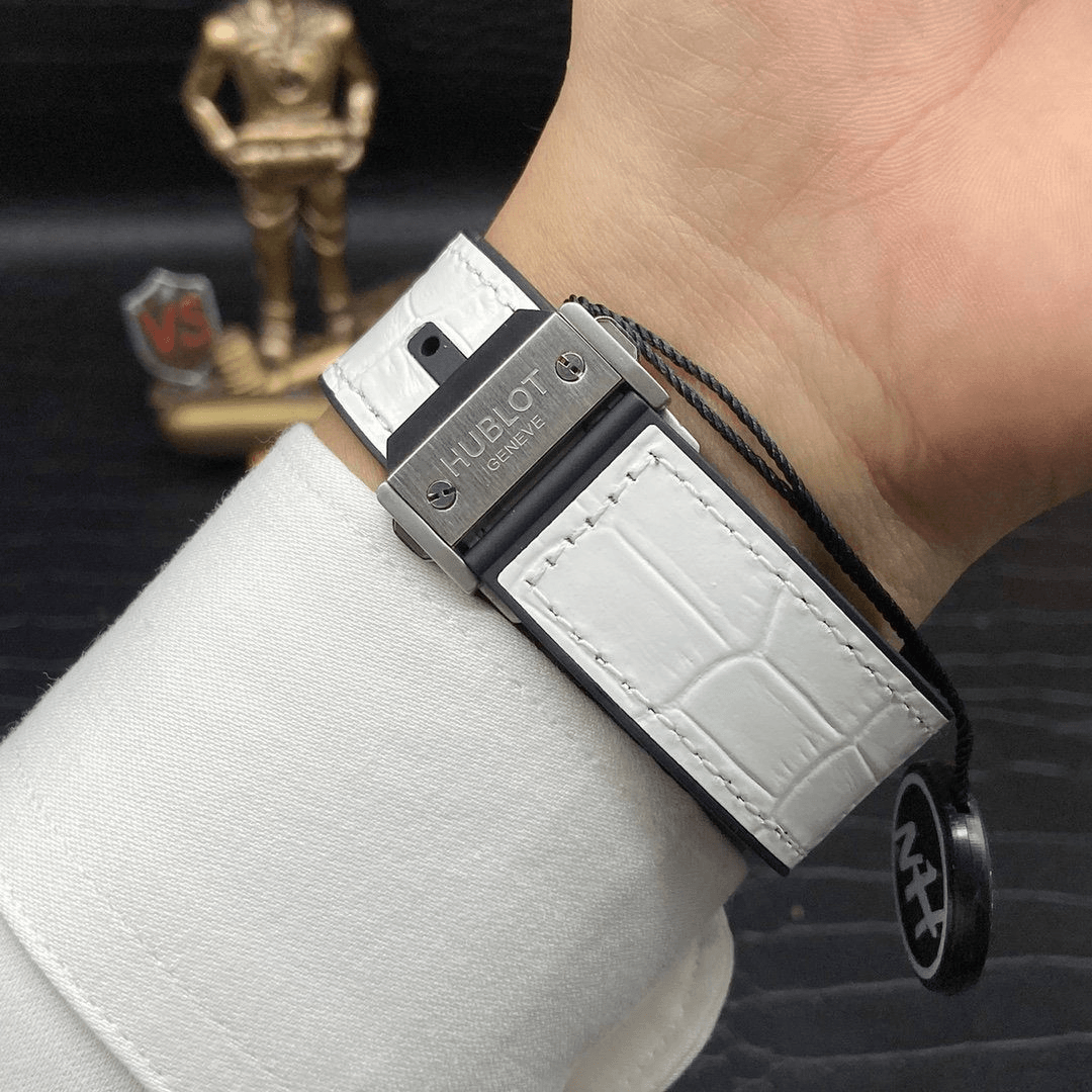 스피릿 오브 빅뱅 크로노그래프 티타늄 화이트 가죽 스트랩 / NH 601.HX.0173.LR / 42mm / 맞춤형 HUB4700 자동 무브먼트