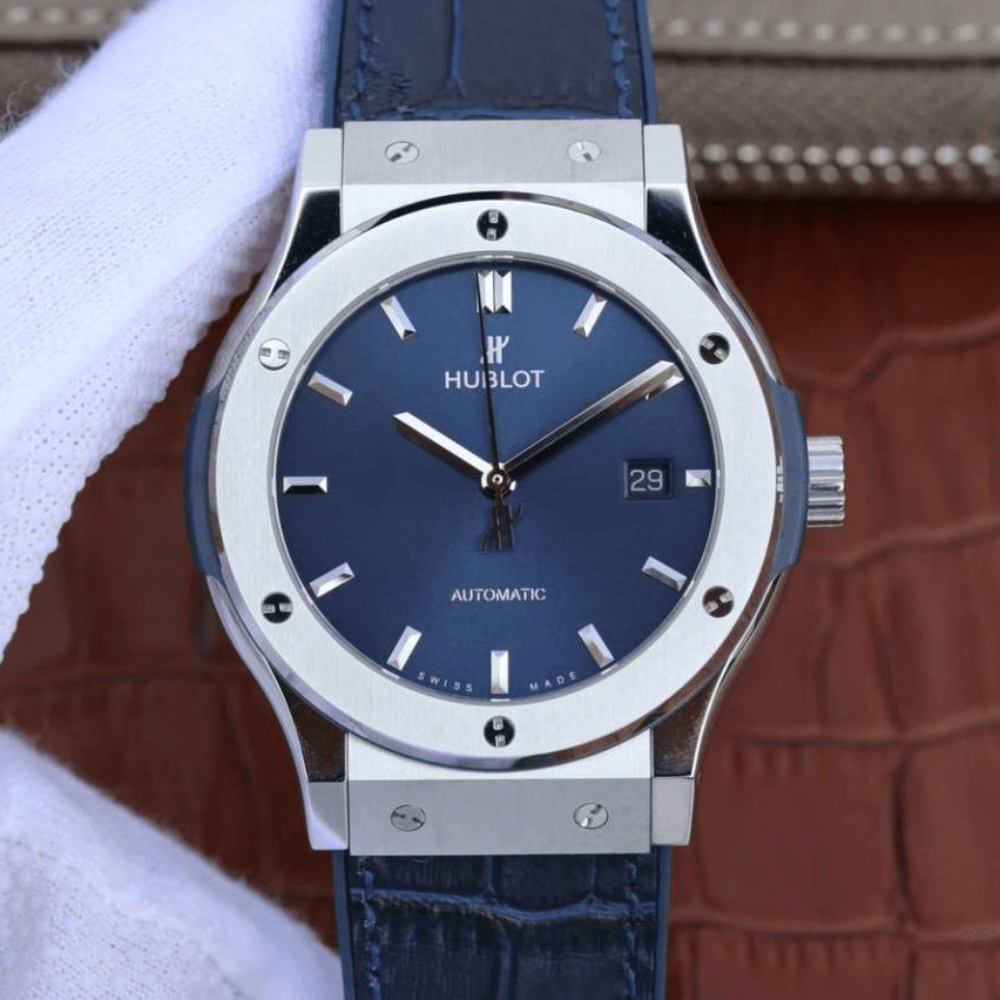 클래식 퓨전 티타늄 블루 다이얼 러버 스트랩 / JJ 542.NX.7170.LR / 42mm / 맞춤형 HUB 11 자동 기계식 무브먼트