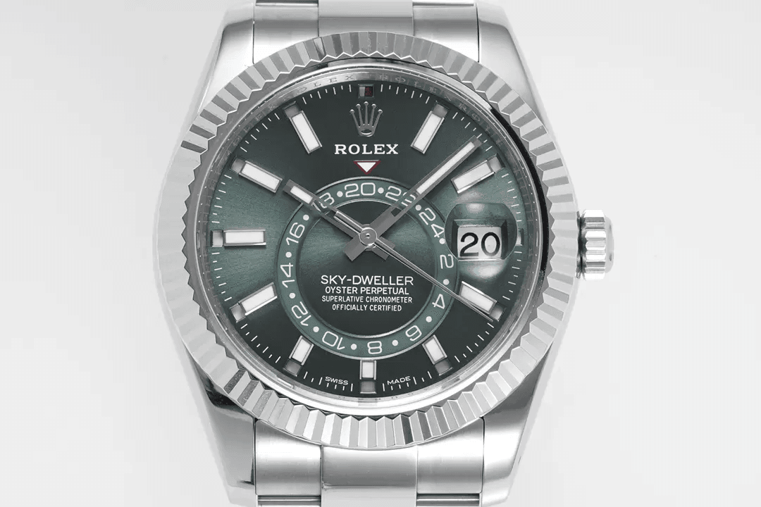 스카이드웰러 그린 다이얼 SS 오이스터 브레이슬릿 / ZF 326934 / 42mm / 28800vph의 Asian 2824 자동 무브먼트