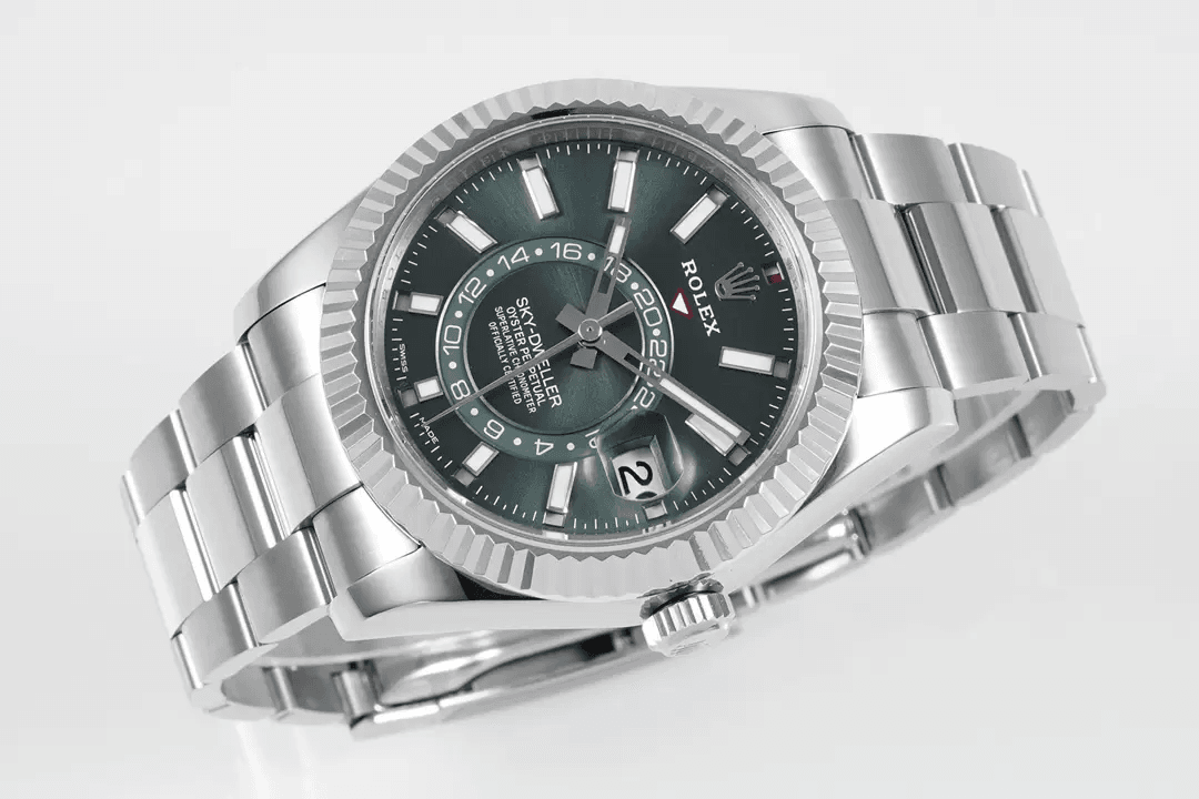 스카이드웰러 그린 다이얼 SS 오이스터 브레이슬릿 / ZF 326934 / 42mm / 28800vph의 Asian 2824 자동 무브먼트