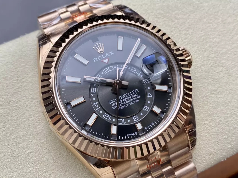 스카이드웰러 그레이 다이얼 로즈골드 금통 쥬빌레 / NOOB 336935 / 42mm / 21600vph의 Asian 23J 자동 무브먼트 , Gen 무브먼트와 유사