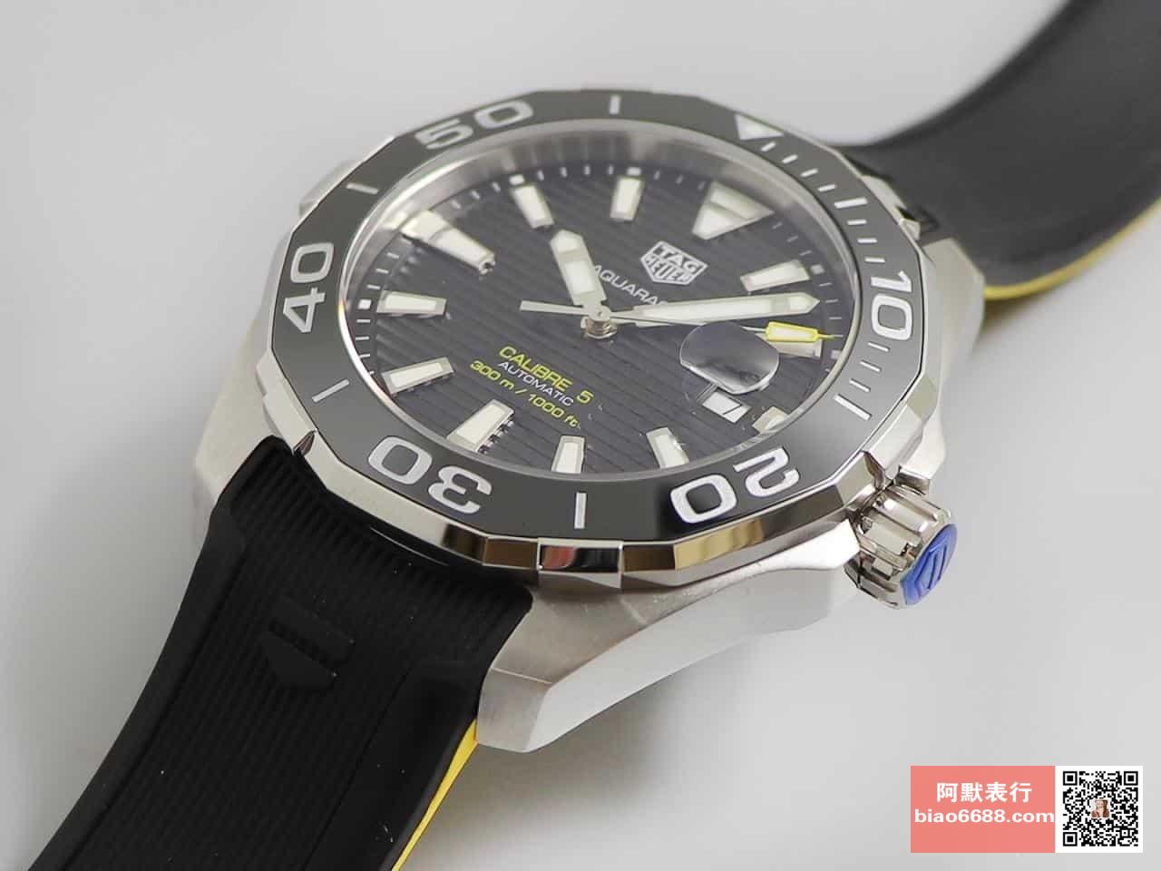 아쿠아레이서 칼리버 5 세라믹 베젤 러버 스트랩 43mm/ V6 WAY208B.FC6382/ cal.2824 오토매틱 무브먼트/ 28,800vph