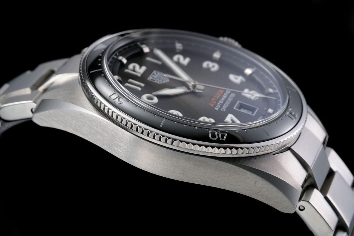 오타비아 시리즈 스틸 블랙 베젤 40mm/ KOR WBE5114.EB0173/ 단동 버전 맞춤형 CAL.1151 자동 기계식 무브먼트/ 40.3mm 두께: 13.23mm/ 사파이어 거울/ 316L 스테인리스 스틸