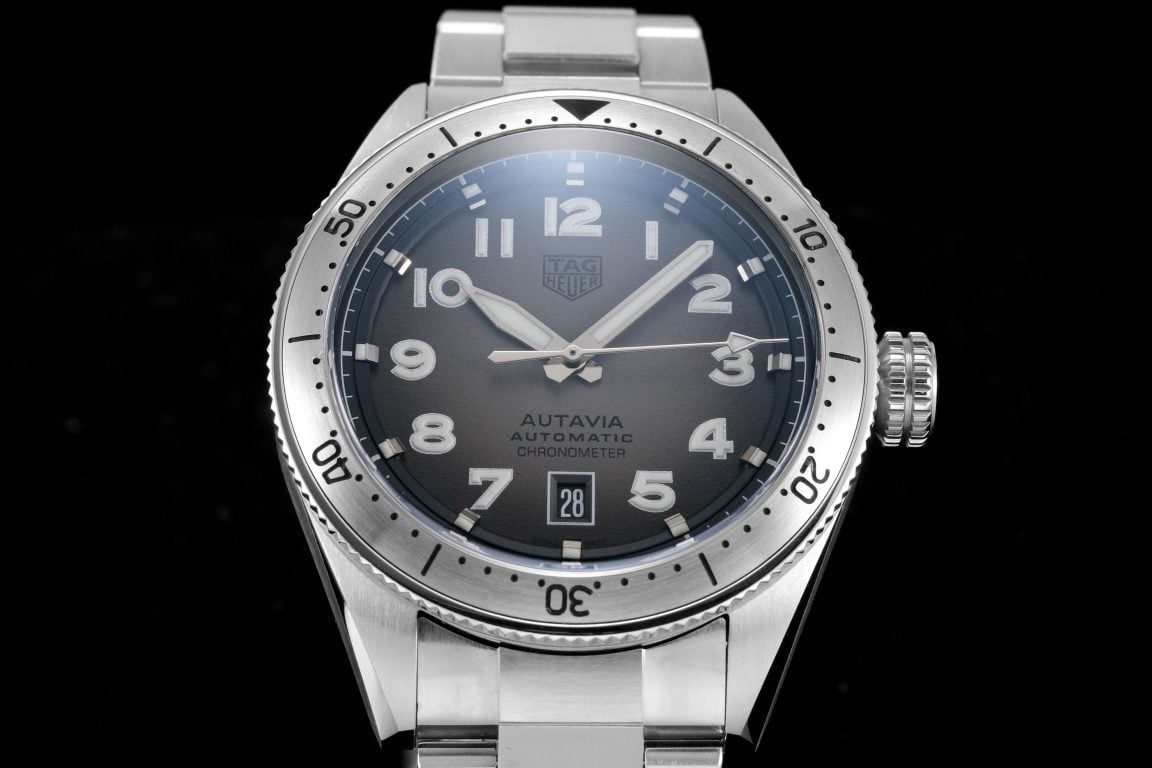 오타비아 시리즈 스틸 40mm/ KOR WBE5115.FC8267/ 단동 버전 맞춤형 CAL.1151 자동 기계식 무브먼트/ 40.3mm 두께: 13.23mm/ 사파이어 거울/ 316L 스테인리스 스틸