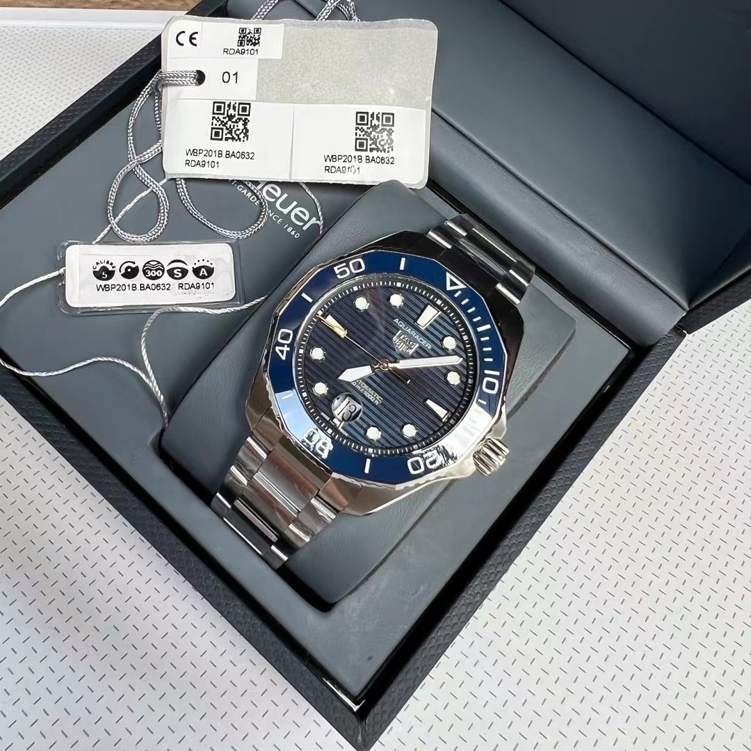 Aquaracer / 43MM