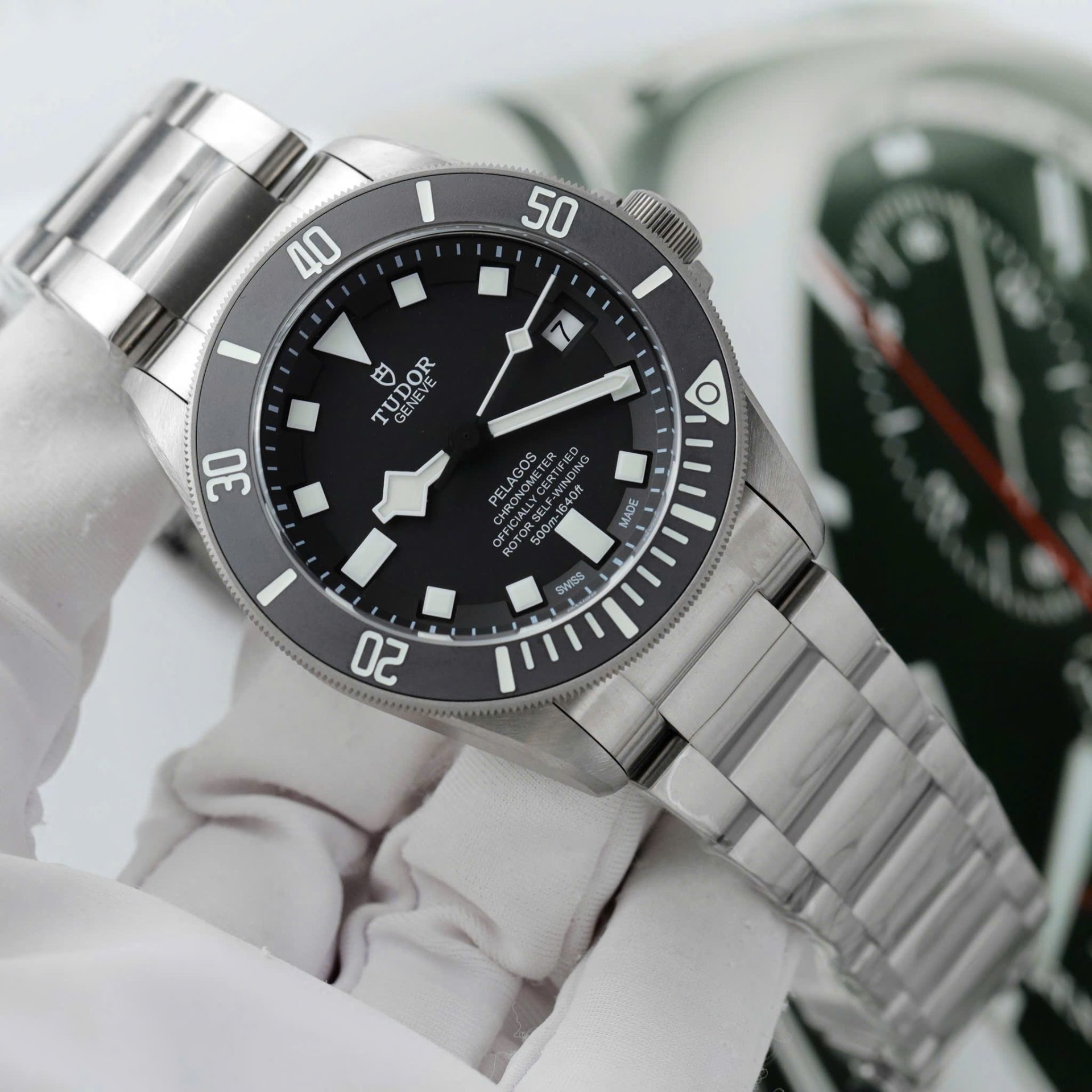 펠라고스 블랙다이얼 스틸 / VS 25600TN / 42mm / 자동 - 슈퍼 클론(스위스 무브먼트)