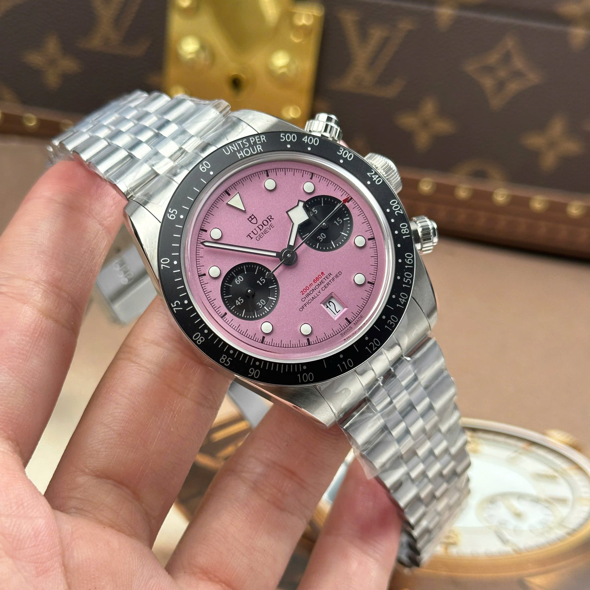 블랙 베이 크로노그래프 핑크 다이얼 / ZF 79360N / 41mm / 자동 - ETA 7750(스위스 무브먼트)