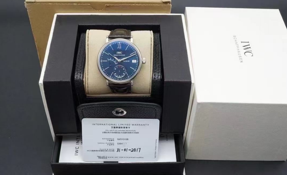 시계 케이스 및 구성품(IWC)