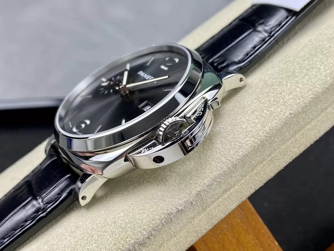루미노르 블랙 다이얼 / VS PAM01250 / 42mm / Svenpei 독점 무브먼트 P900