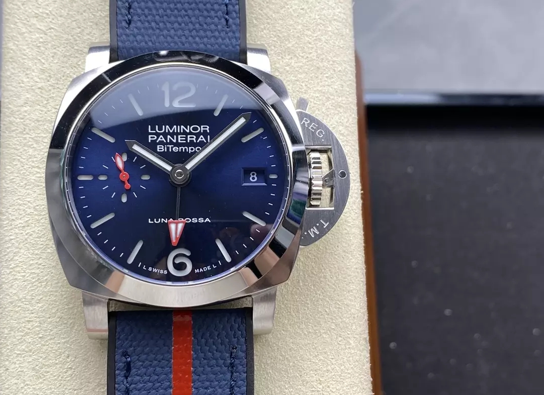 마리나 루나로사 블루 다이얼 스틸 케이스 / VS PAM1391 / 42mm / P9010 무브먼트
