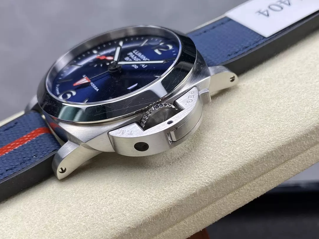 마리나 루나로사 블루 다이얼 스틸 케이스 / VS PAM1391 / 42mm / P9010 무브먼트