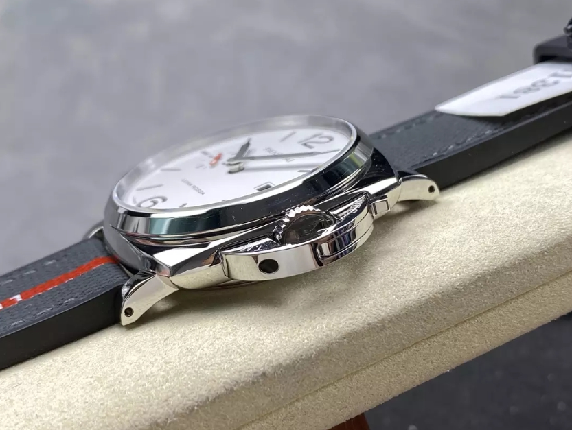 루미노르 듀 화이트 다이얼 / VS PAM1381 / 42mm / 독점클론 P900 무브먼트