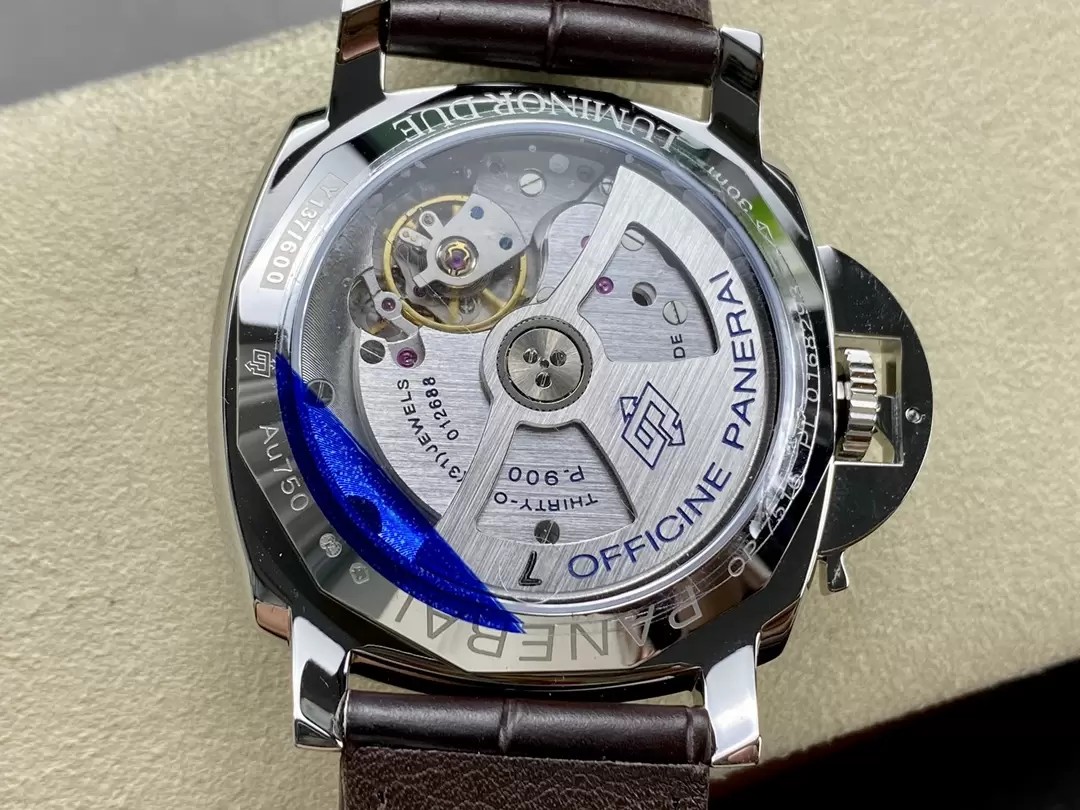 루미노르 듀 그린 다이얼 / VS PAM01329 / 42mm / P.9000 자동 기계식 무브먼트