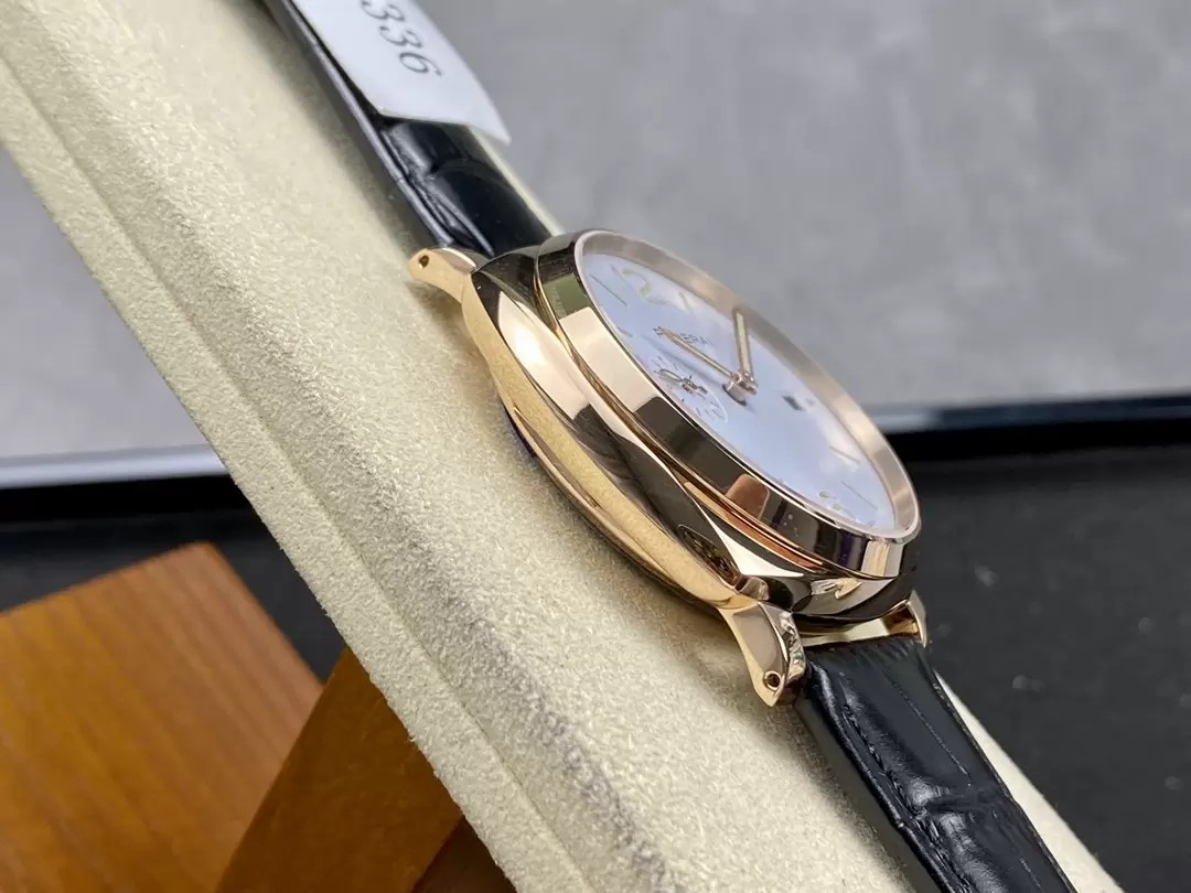 루미노르 듀 화이트 다이얼 로즈골트 / VS PAM01336 / 42mm / 독점 스벤페이 무브먼트 P9000
