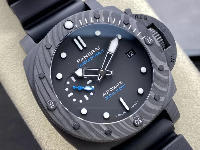 섭머저블 블랙 다이얼 / VS PAM02231 / 42mm / P.900 자동 기계식 무브먼트