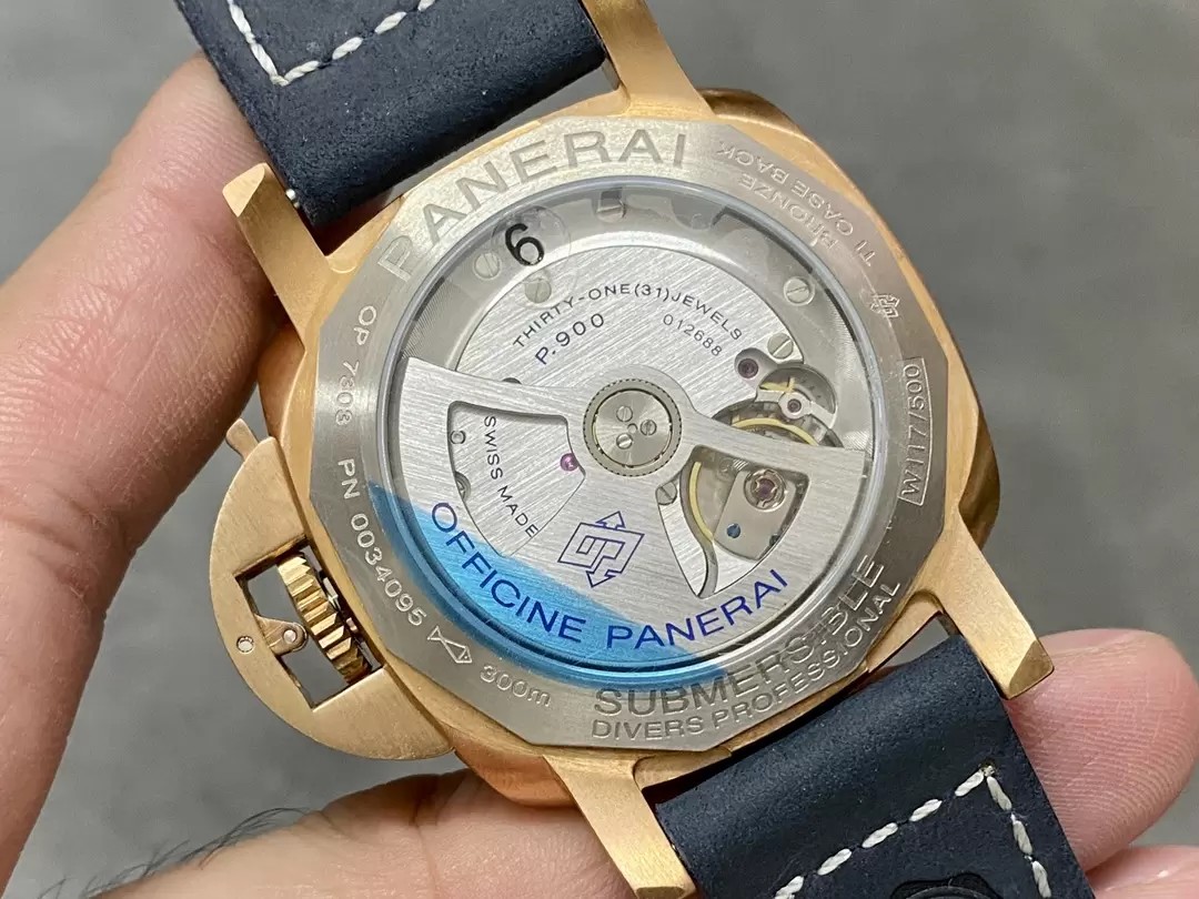 섭머저블 브론즈 블루 다이얼 / VS PAM01074 / 42mm / P.900 자동 기계식 무브먼트, 42mmx14.3mm