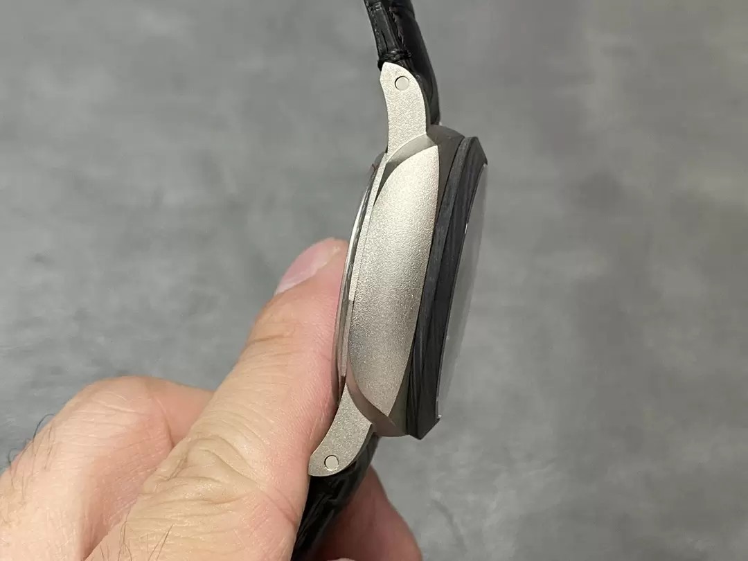 루미너스 GMT 블랙 다이얼 / VS PAM01096 / 42mm / P.9010 자동 기계식 무브먼트, 42mmx14.3mm