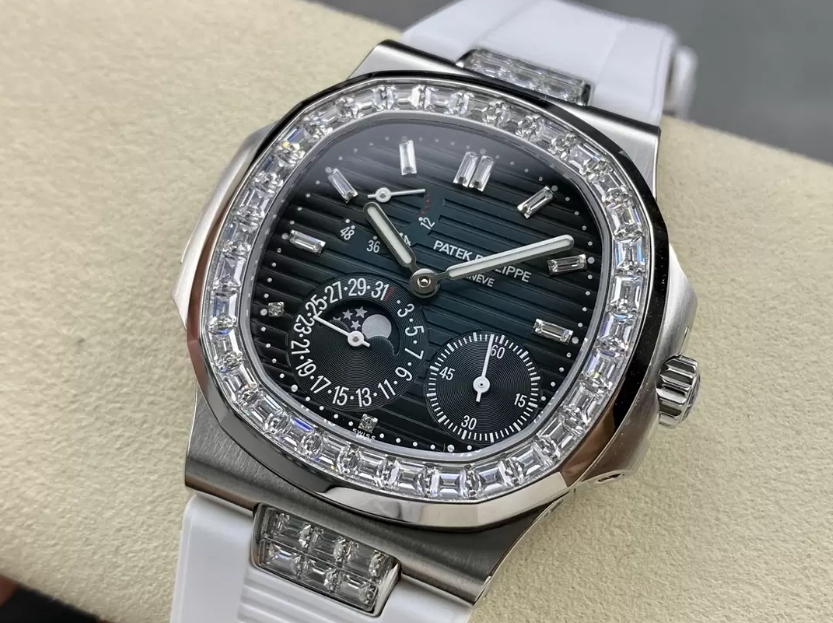 문페이즈 청판 다이얼 다이아베젤 러버밴드 / GR 5724 / 41mm / Cal.240 PS IRM C LU 자동 기계식 무브먼트