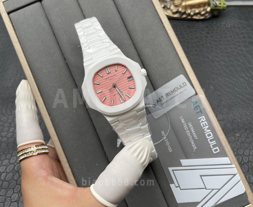노틸러스 핑크 다이얼 커스텀 화이트 세라믹 / AET 5711 / 40mm / MIYOTA 9015 자동 무브먼트