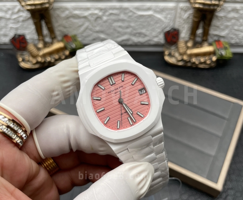 노틸러스 핑크 다이얼 커스텀 화이트 세라믹 / AET 5711 / 40mm / MIYOTA 9015 자동 무브먼트