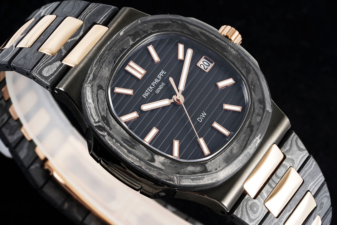 노틸러스 블랙 다이얼 카본 커스텀 콤비 / DIW 5711 / 40mm / 9015 수정 Cal 324 무브먼트, 리얼 카본 커스텀