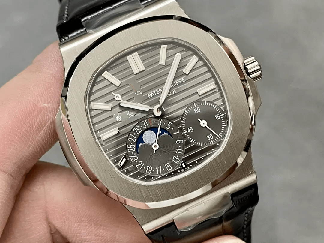 노틸러스 문페이즈 화골 / 5712 / 41mm / Cal.240 무브, 41mm*8.8mm