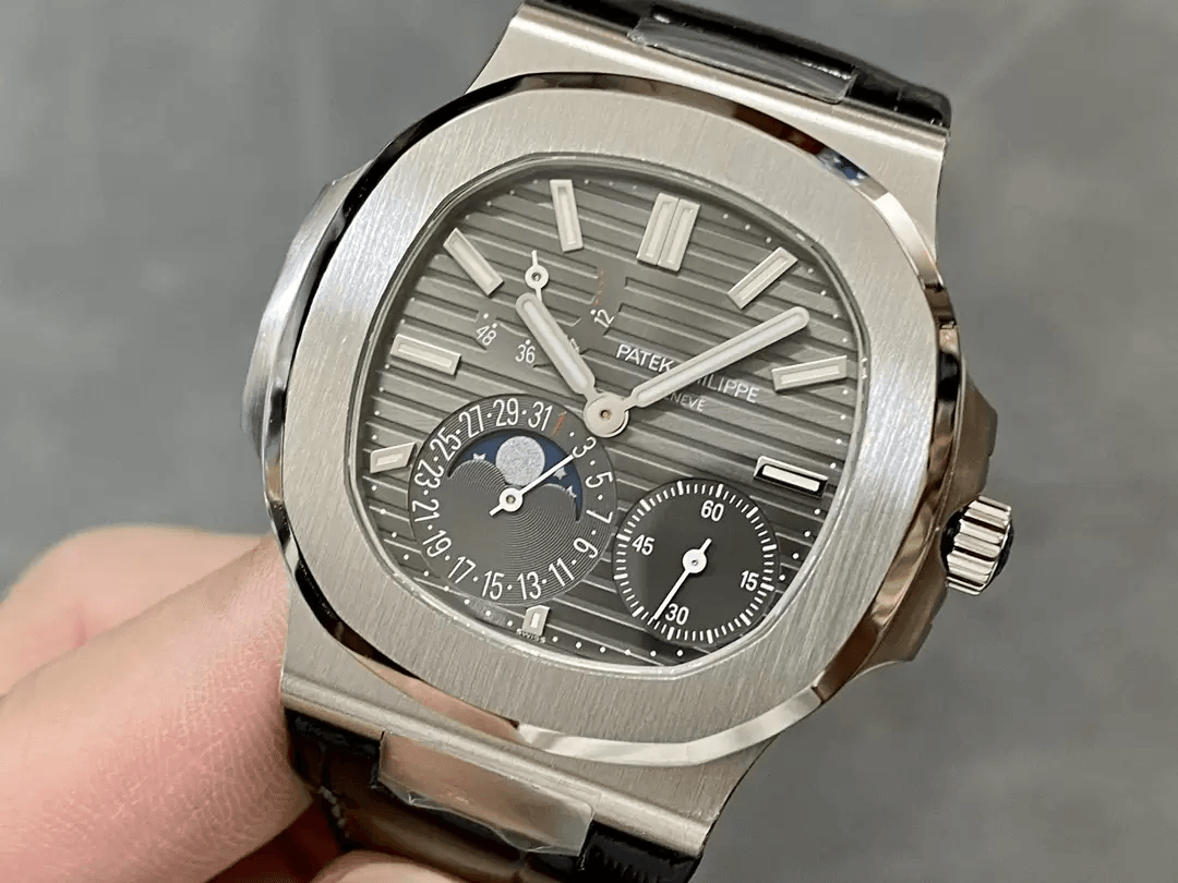 노틸러스 문페이즈 화골 / 5712 / 41mm / Cal.240 무브, 41mm*8.8mm