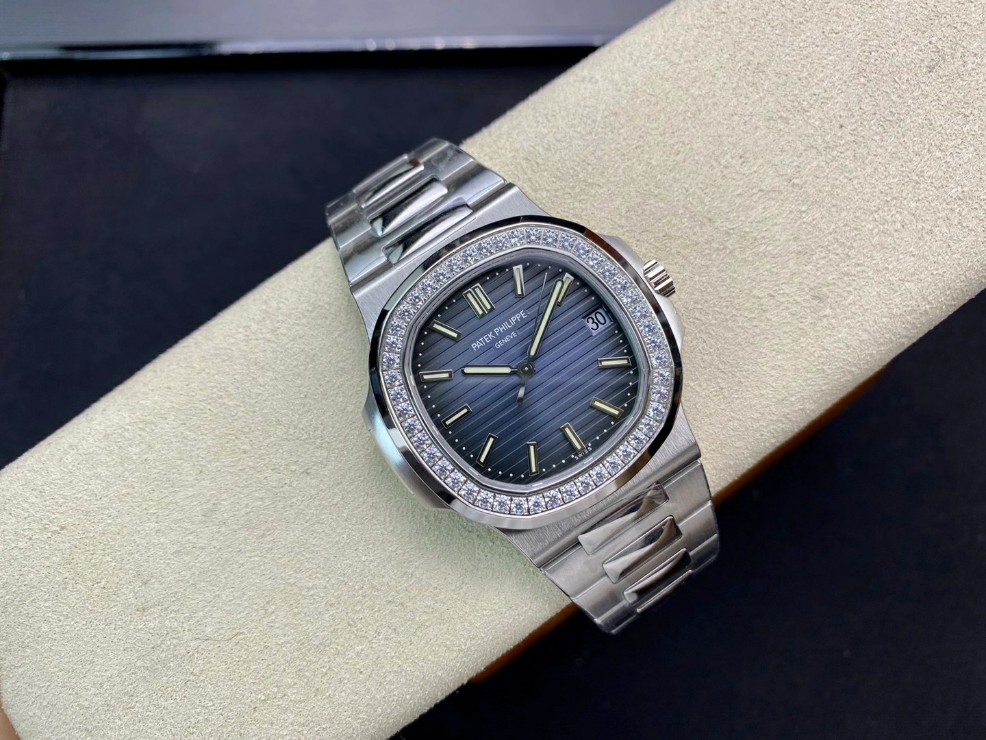 노틸러스 청판 다이얼 다이아 베젤 / PPF 5711 / 40mm / 324SC 무브, 사이즈 40mm