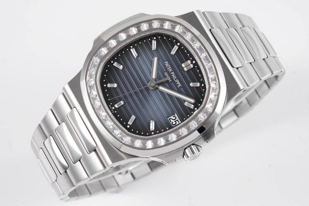 노틸러스 청판 다이얼 바게트 다이아 베젤 / PPF 5711 / 40mm / 324SC 무브, 사이즈 40mm