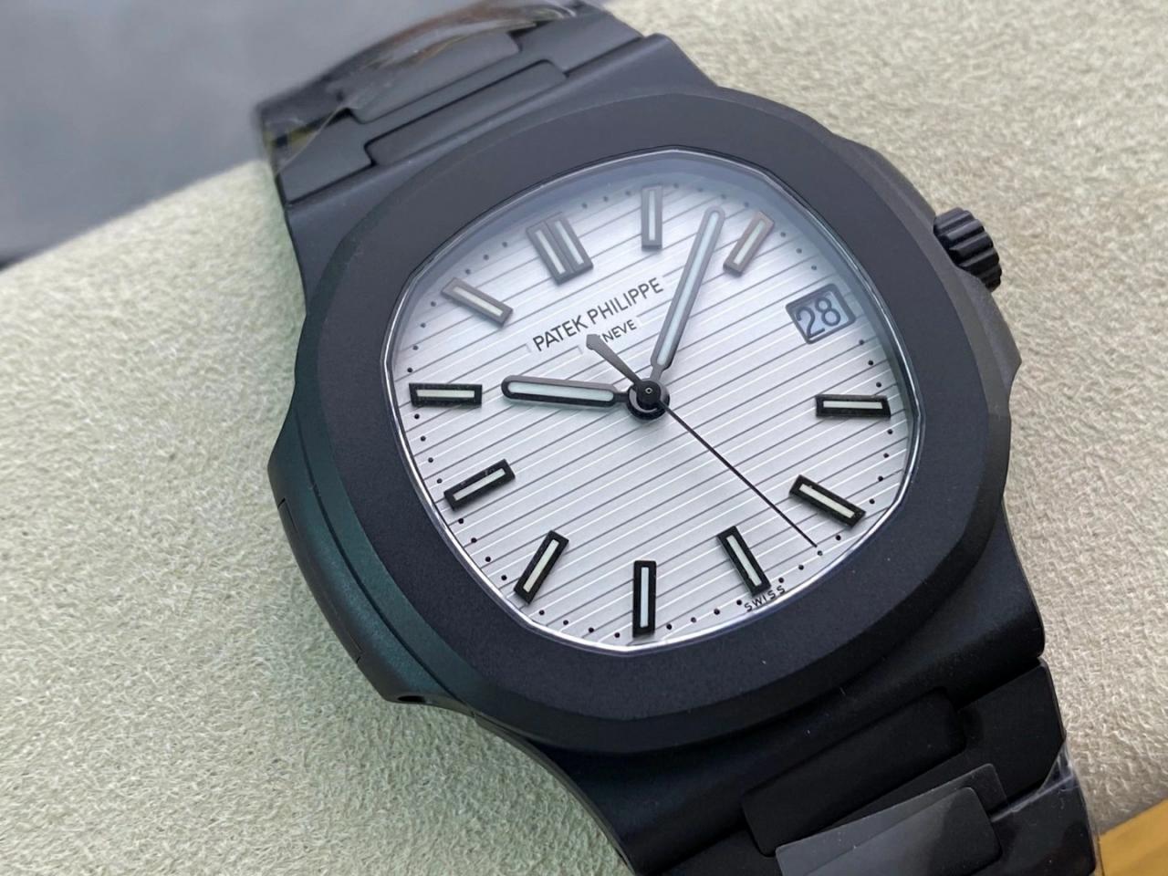 V4 DCL 버전 / PPF 5711 / 40mm / 324SC 무브, 사이즈 40mm