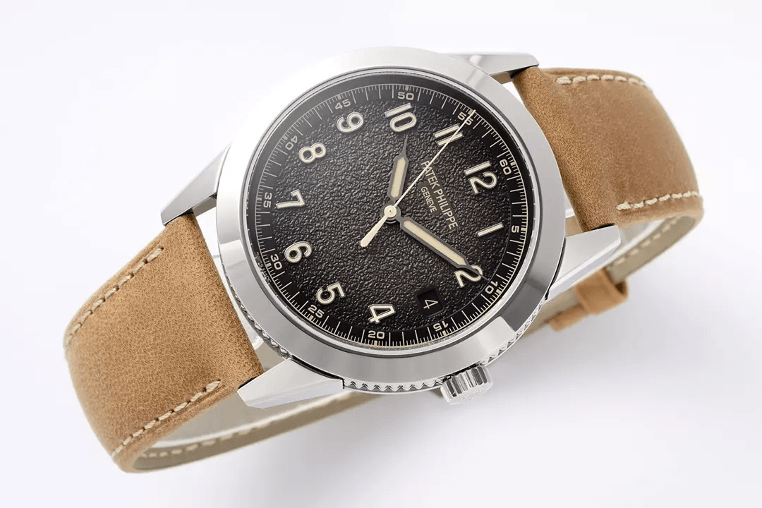 칼라트라바 베이지 밴드 / PPF 5226G / 40mm / Cal.26-330CS 무브먼트, 28800회/시간